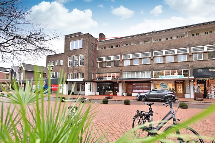 Julianaplein 17, Bussum