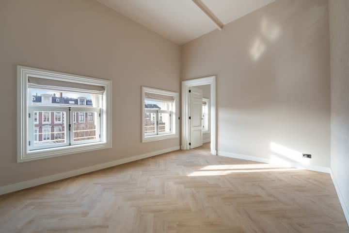 Photo 18 of Nassauplein 24-B