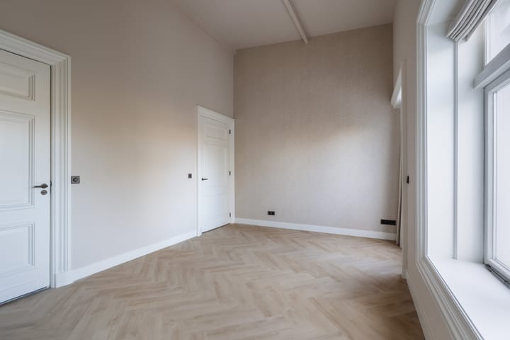 Photo 36 of Nassauplein 24-B