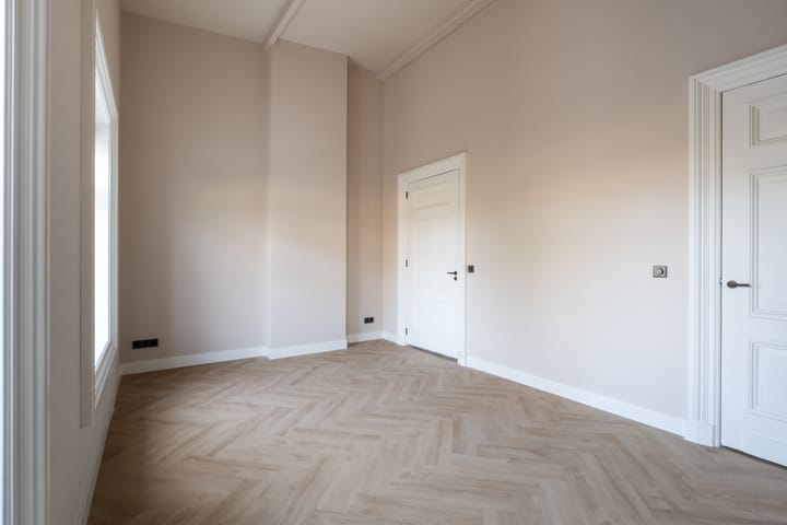 Photo 30 of Nassauplein 24-B