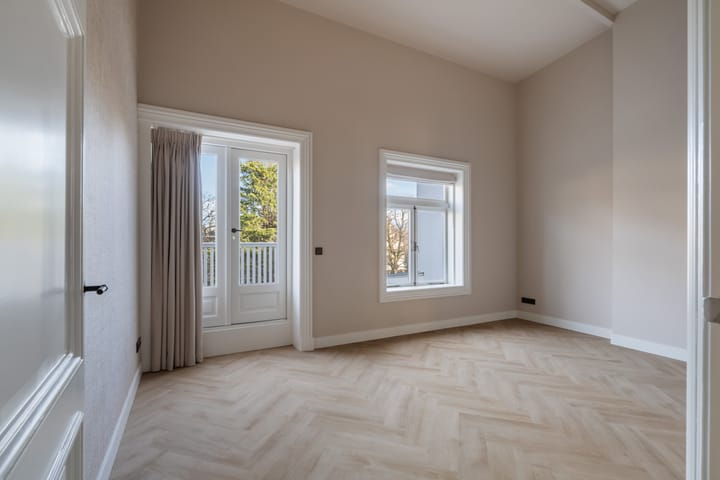 Photo 23 of Nassauplein 24-B