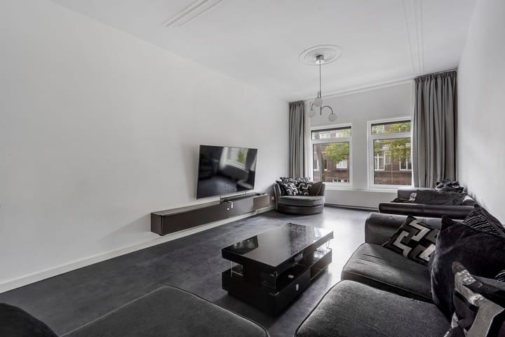 Foto 15 van Azaleastraat 65