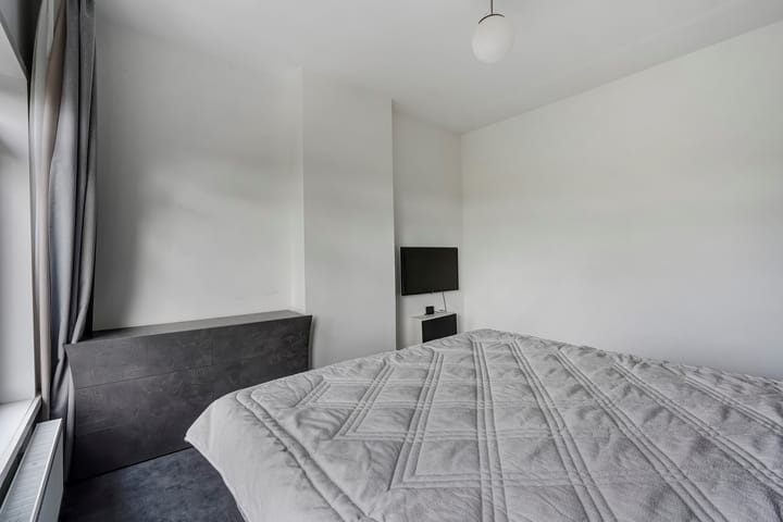 Foto 41 van Azaleastraat 65