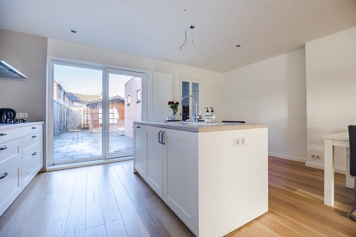 Foto 11 van van Steenbergenlaan 3