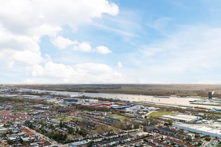 Foto 33 van van Steenbergenlaan 3