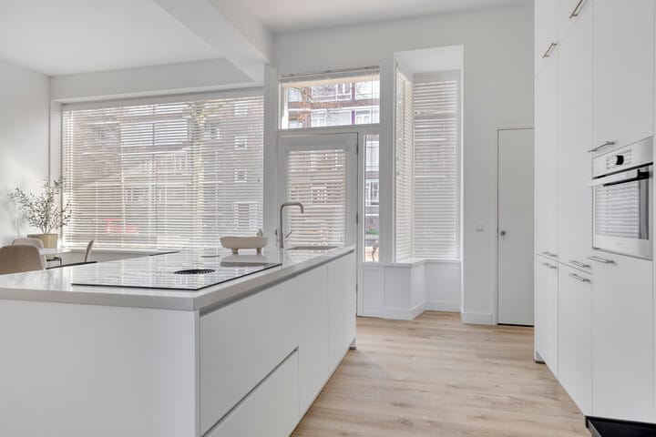 Photo 9 of Ruygenhoeklaan 13-A