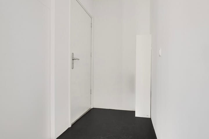 Photo 24 of Ruygenhoeklaan 13-A