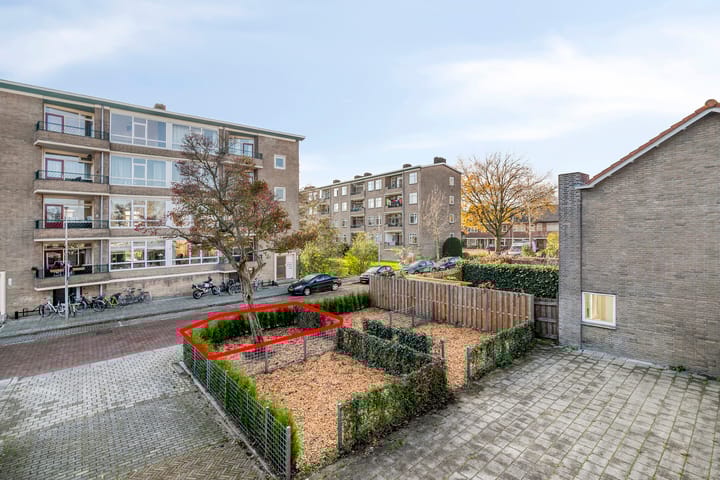 Photo 26 of Ruygenhoeklaan 13-A