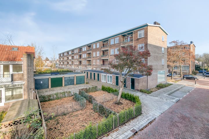 Photo 27 of Ruygenhoeklaan 13-A