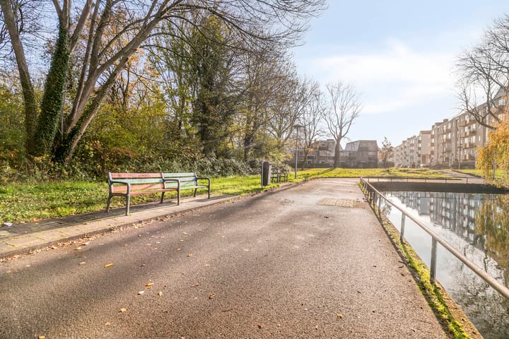 Photo 36 of Ruygenhoeklaan 13-A