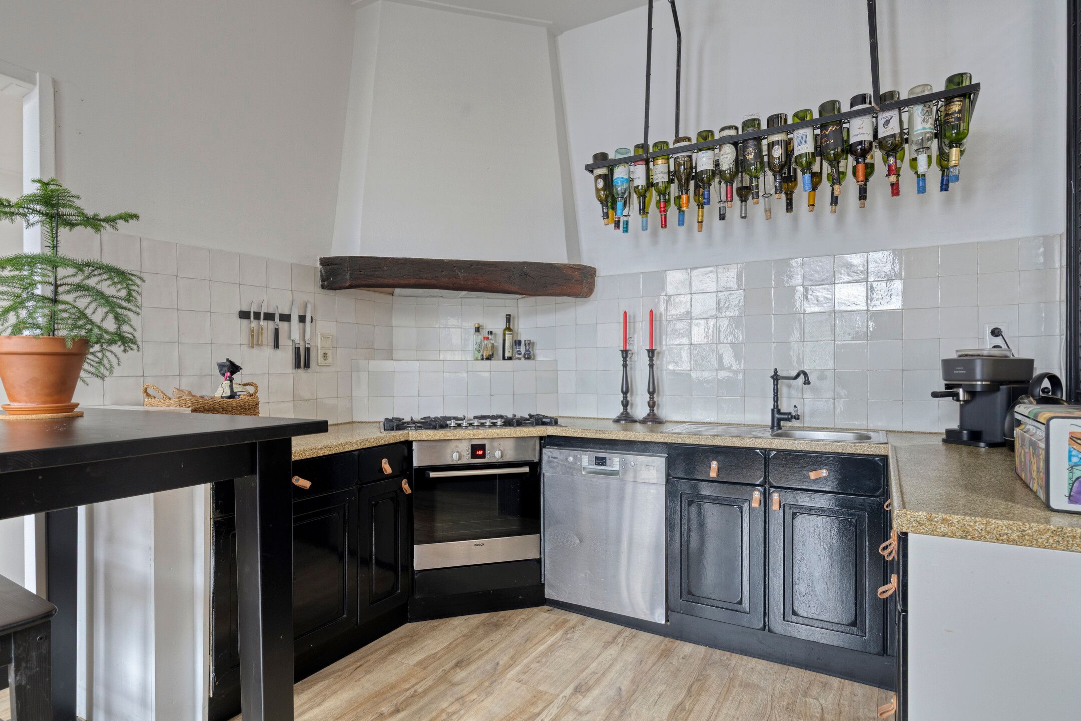 Photo 9 of Veerpoortstraat 1