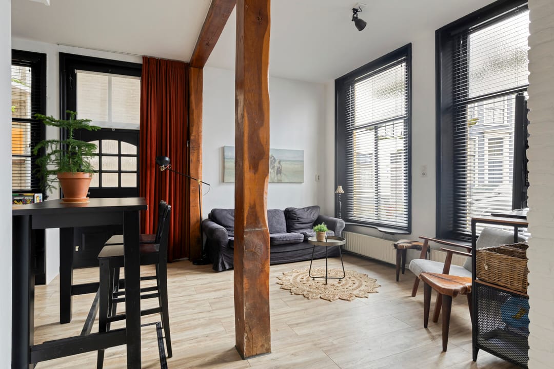 Photo 11 of Veerpoortstraat 1