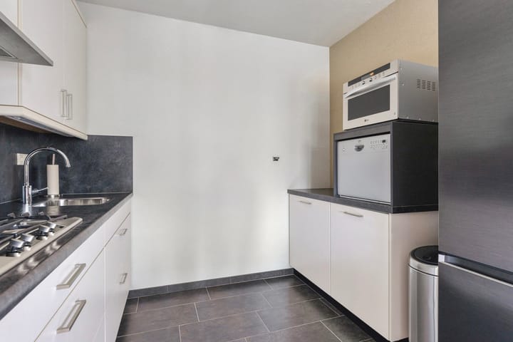 Photo 20 of Gender 60