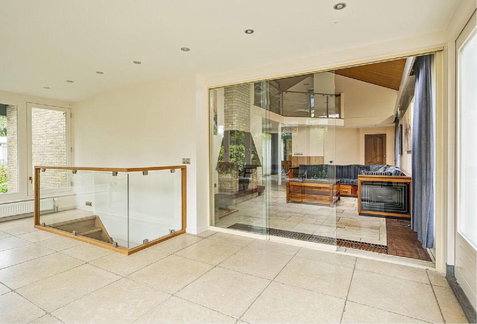 Foto 3 van Leidekkerstraat 1