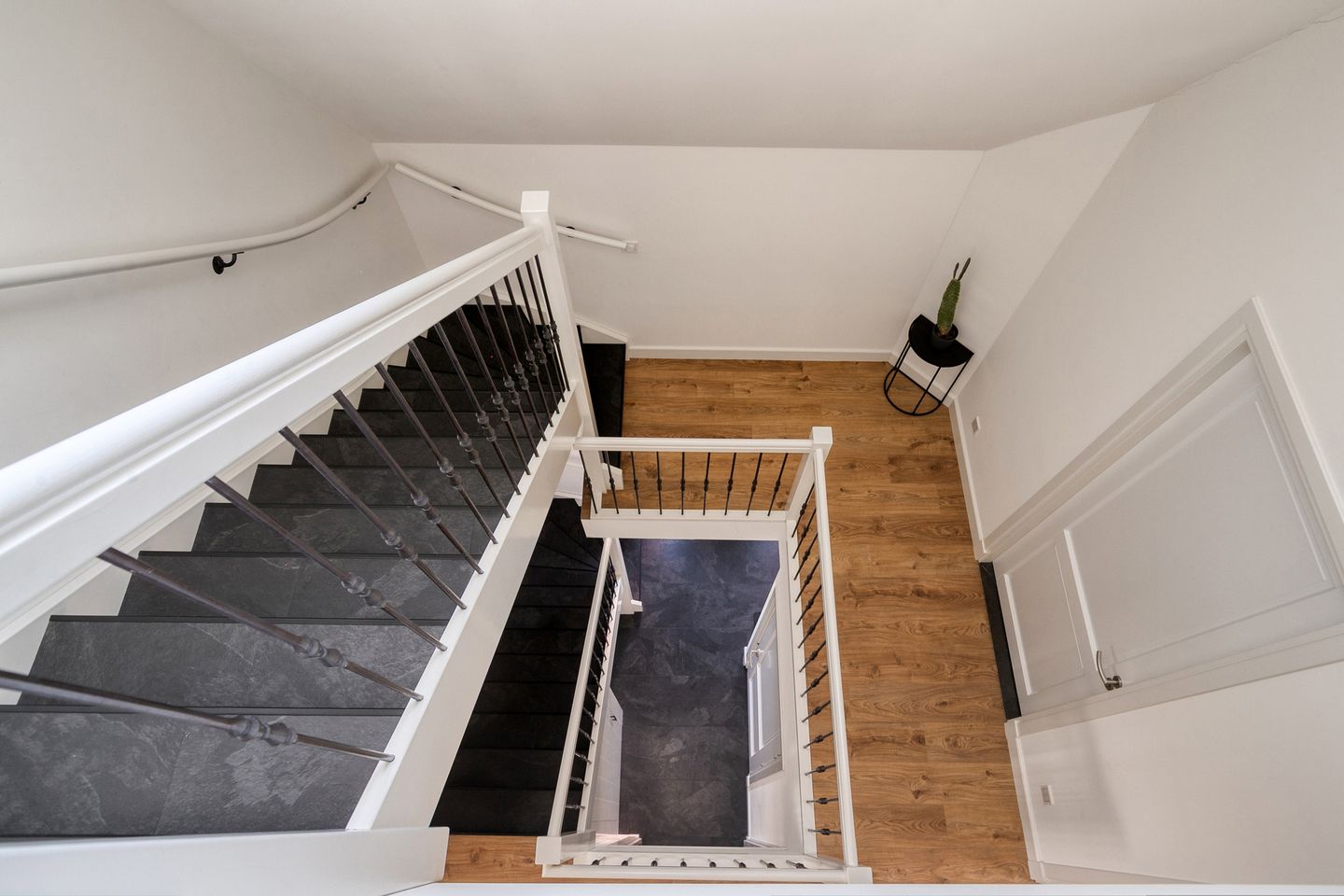 Foto 25 van Molendwarsstraat 9