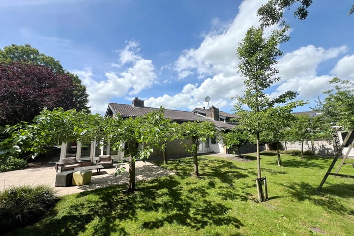 Photo 39 of Leidekkerstraat 1