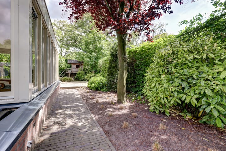 Photo 40 of Leidekkerstraat 1