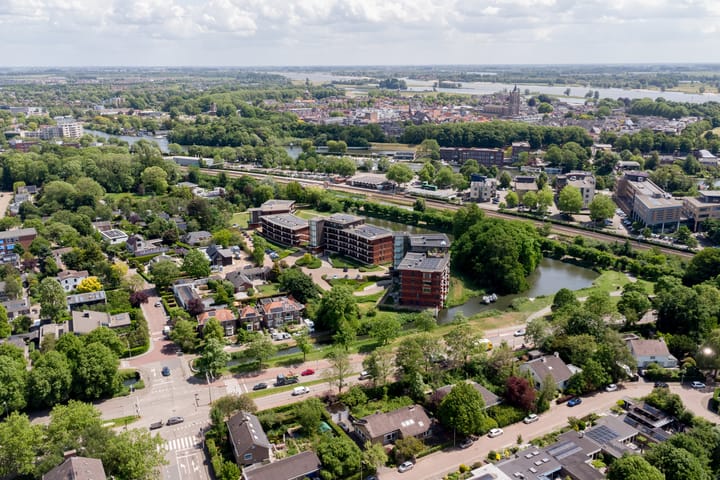 Photo 47 of Leidekkerstraat 1