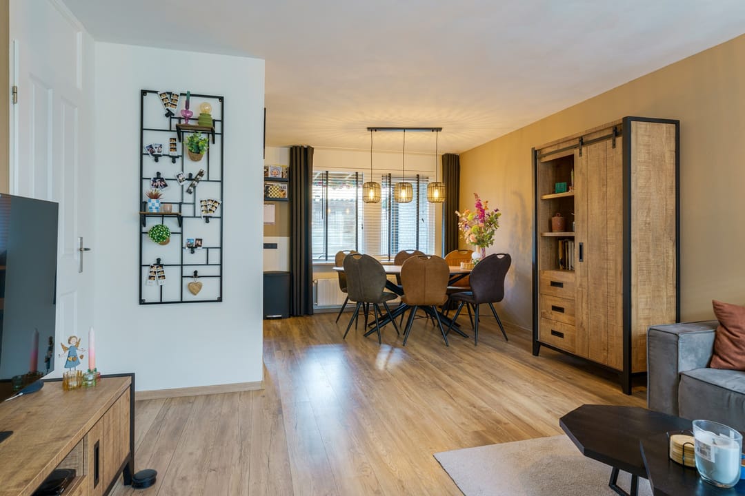 Photo 13 of Hunzestraat 134