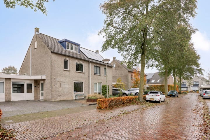 Foto 7 van Den Ong 22