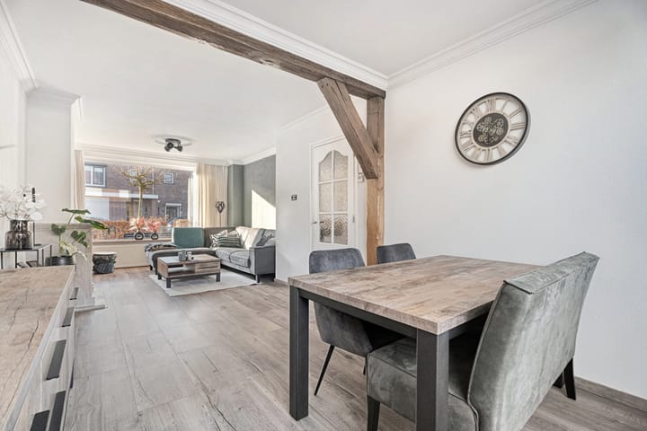 Foto 2 van Herbert van Puttenweg 10