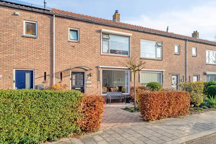 Foto 4 van Herbert van Puttenweg 10