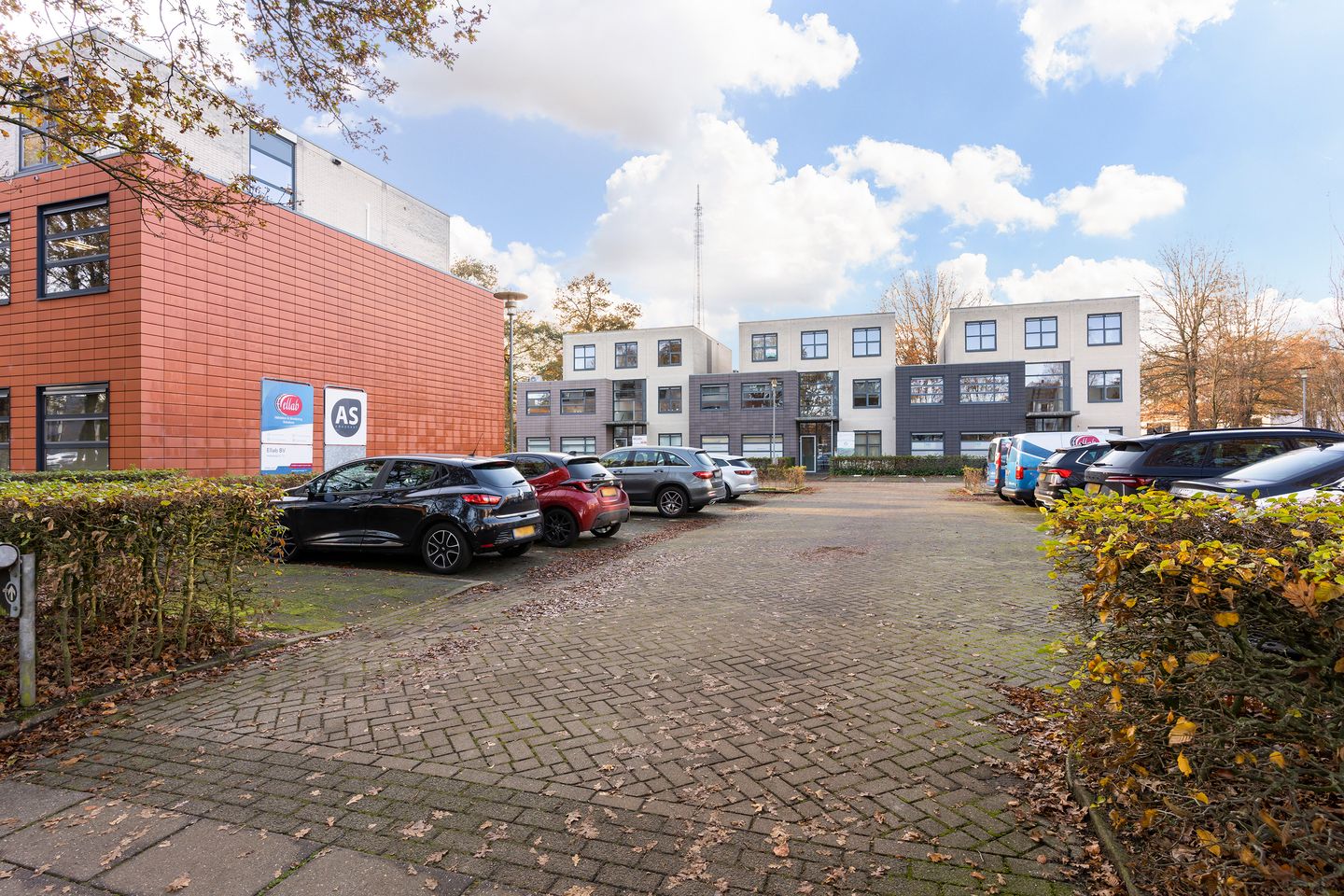 View photo 2 of Welbergweg 15-19