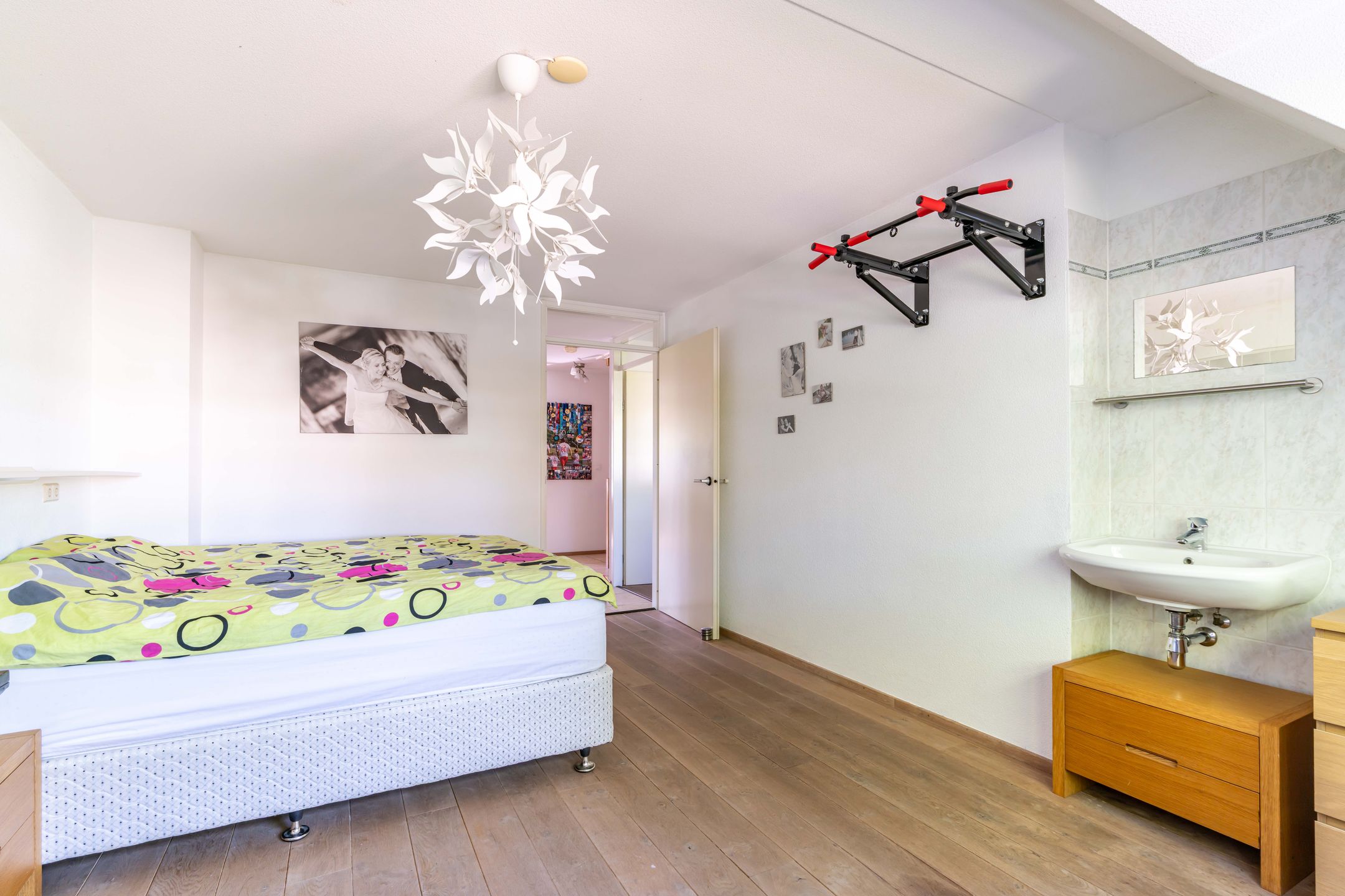 Foto 27 van Guirlande 67