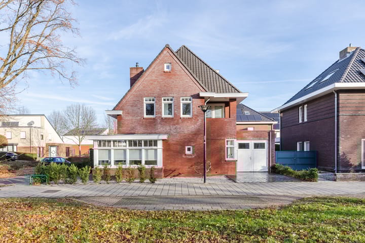 Photo 2 of Rapunzel 2