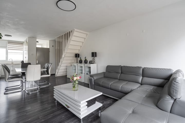 Photo 3 of Mainstraat 6