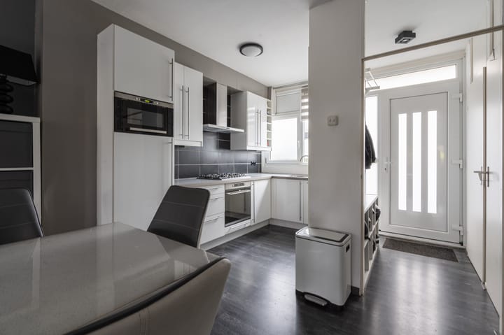 Photo 13 of Mainstraat 6