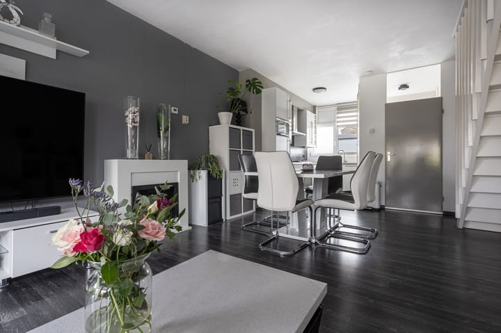 Photo 18 of Mainstraat 6