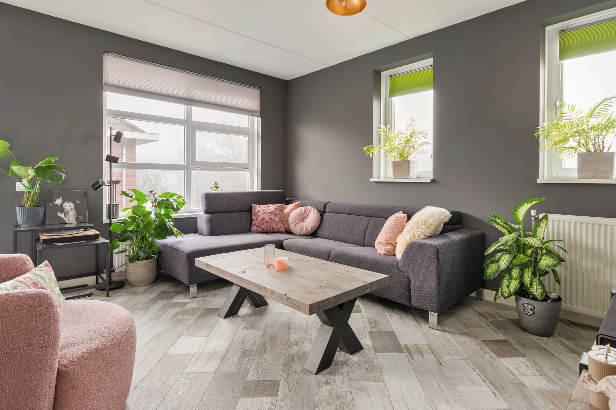 Photo 6 of Weidelanden 2-A