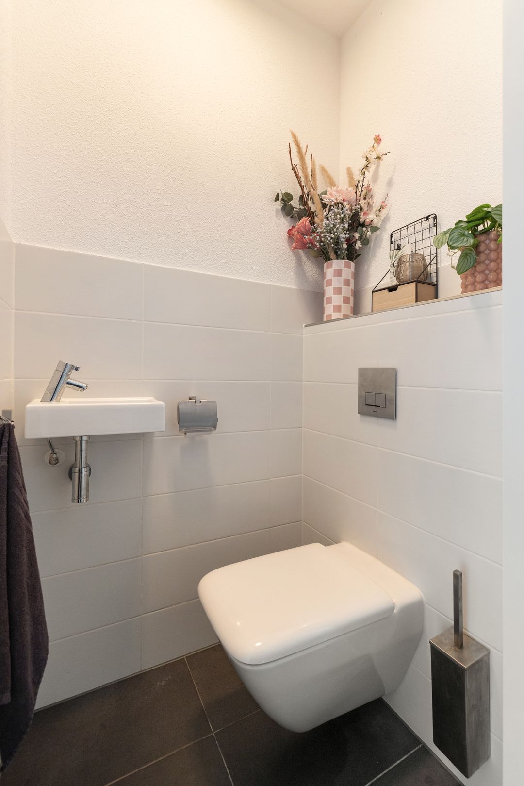 Photo 11 of Weidelanden 2-A