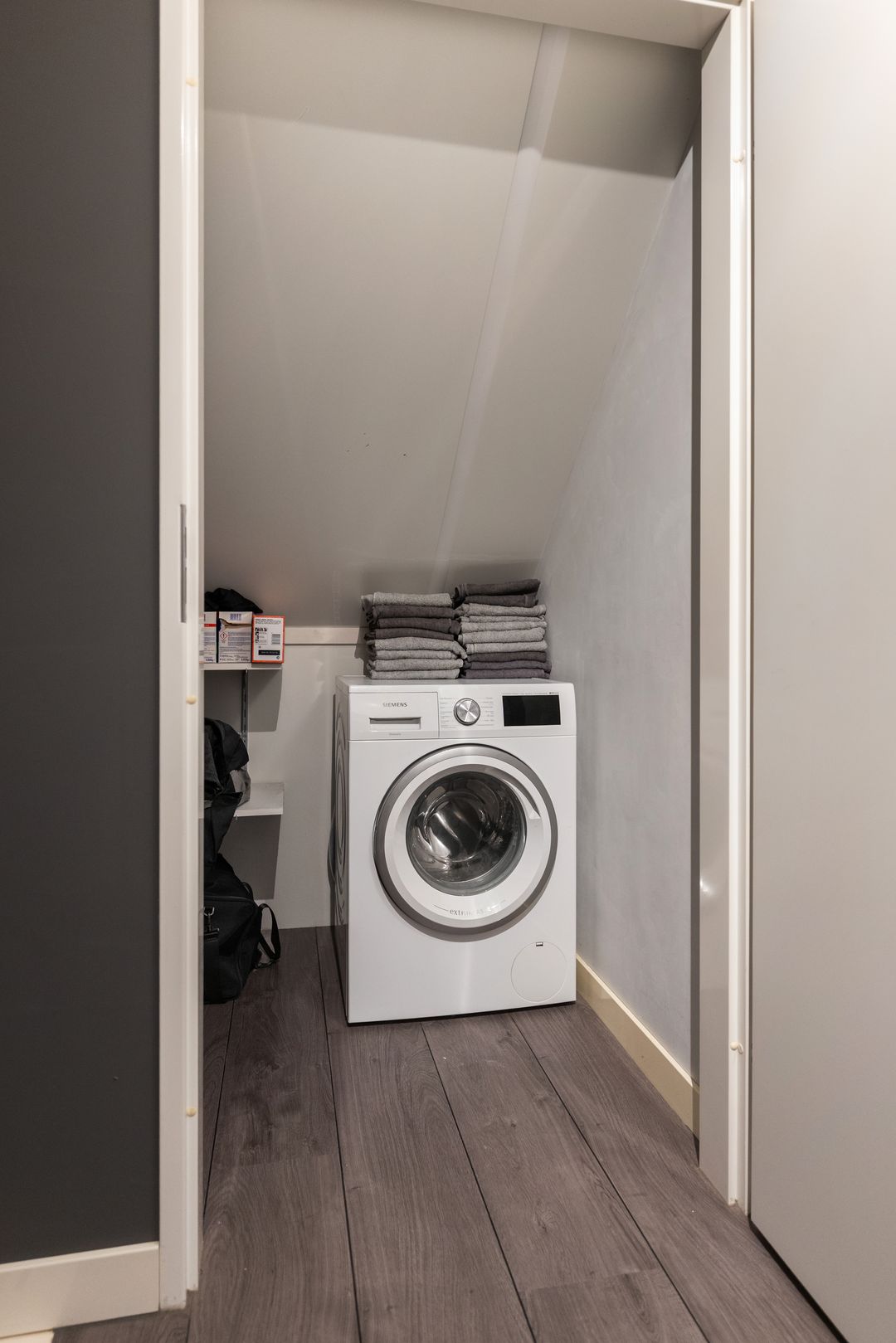 Photo 17 of Weidelanden 2-A