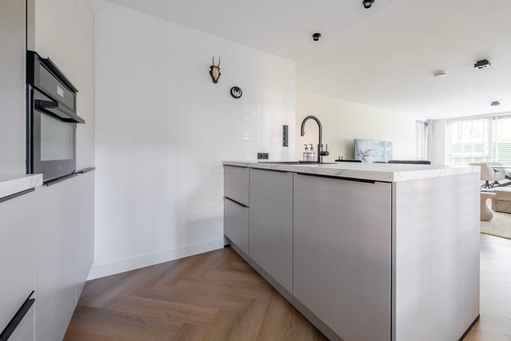 Foto 11 van Godfried van Seijstlaan 27-A9