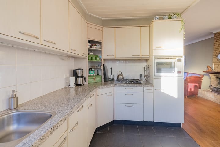 Foto 17 van Jan Luykenstraat 56