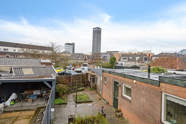 Foto 44 van Leeuwarderstraat 10