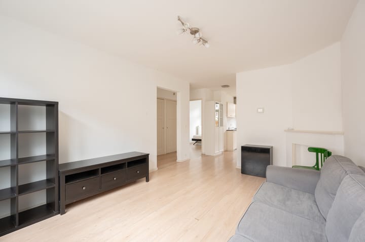 Photo 2 of Jasper Leijnsenstraat 13-H