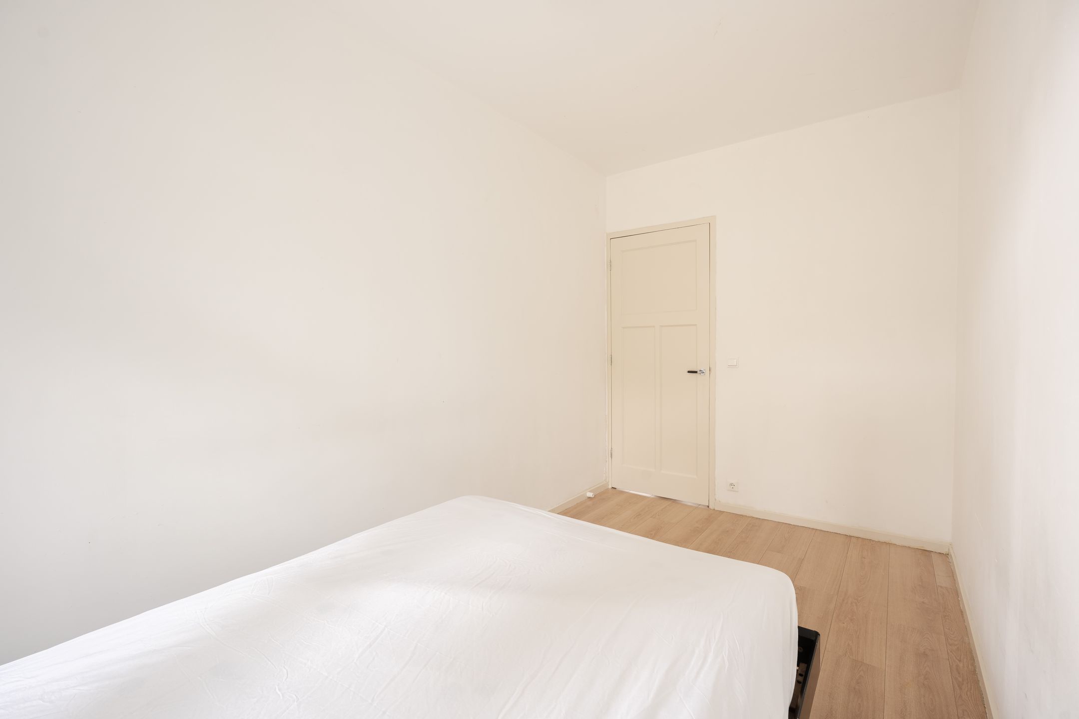 Photo 6 of Jasper Leijnsenstraat 13-H