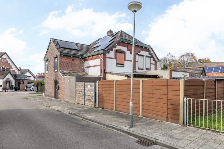 Photo 20 of Achterstraat 51