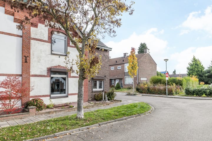 Photo 22 of Achterstraat 51