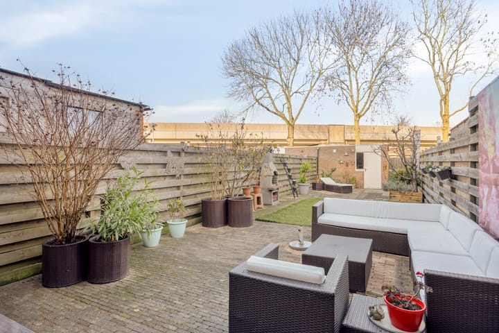 Foto 6 van Aardbeiengaard 10