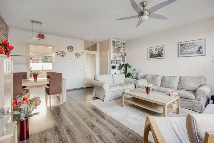 Foto 9 van Aardbeiengaard 10