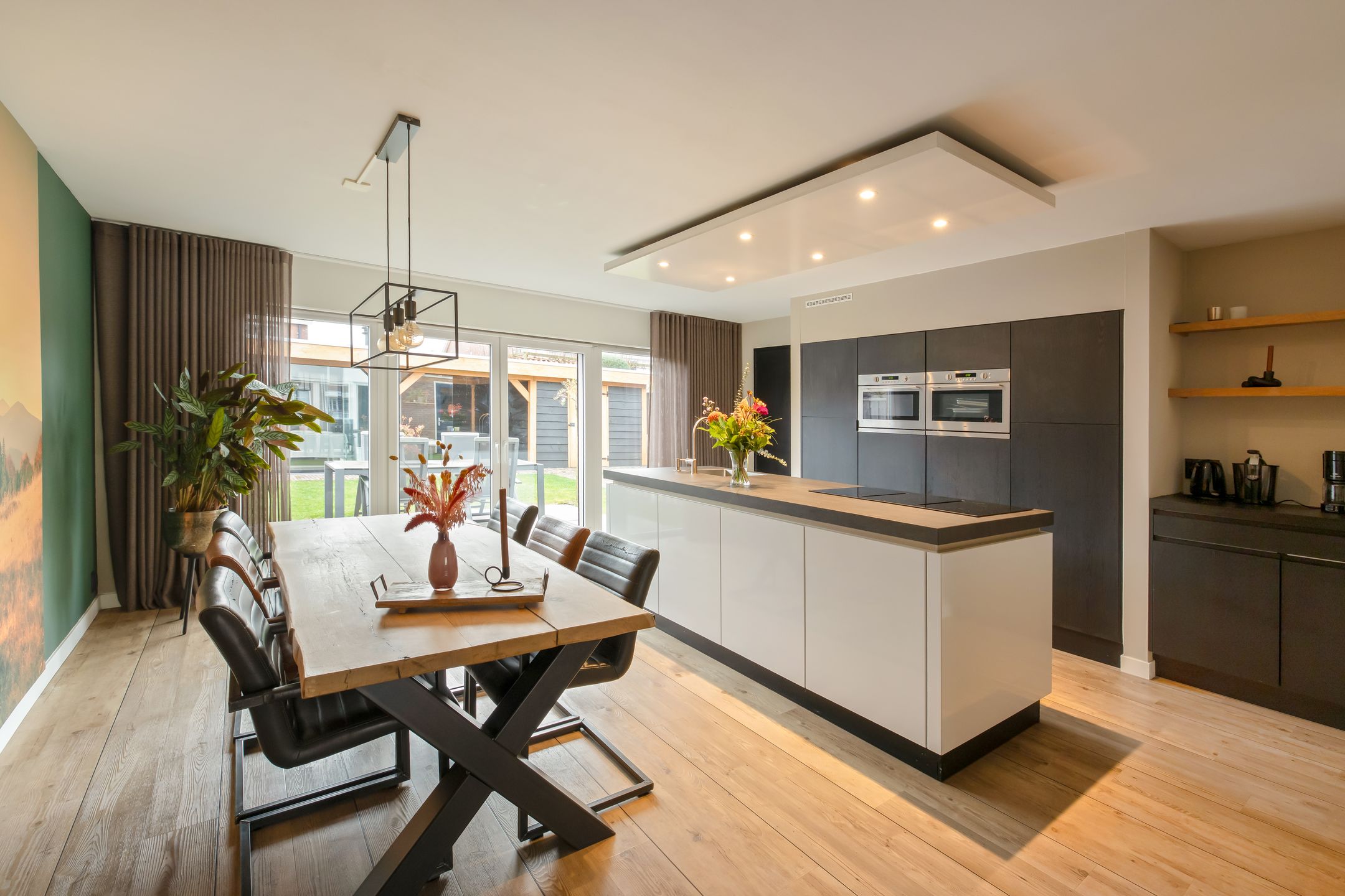 Foto 15 van Lijster 83