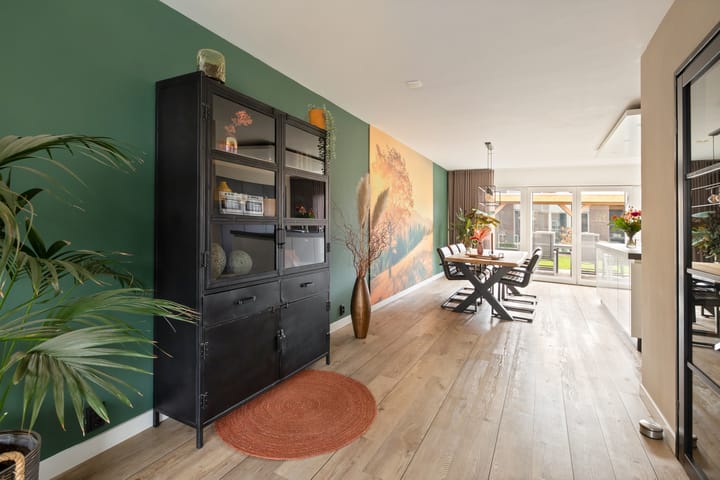 Foto 12 van Lijster 83