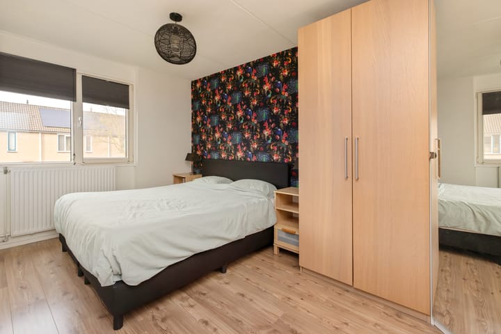 Foto 23 van Lijster 83