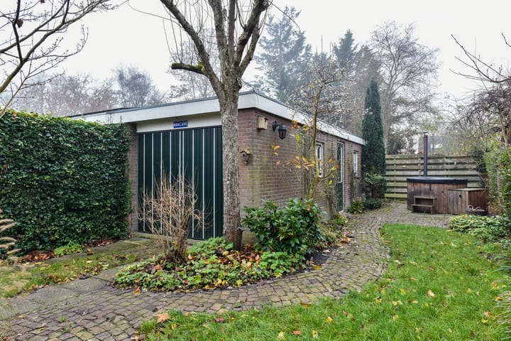 Photo 33 of Bozenhoven 120