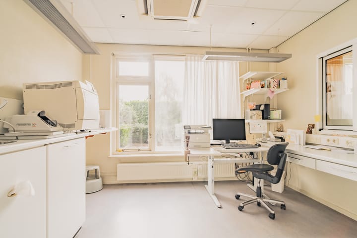 Foto 16 van Burgemeester Honijkstr 4