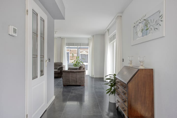 Photo 17 of Cole Porterhof 101